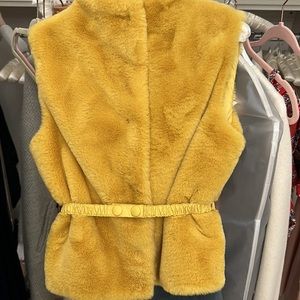 Il Gufo faux Fur Vest | Pristine | Sz14 | Can be worn with or without belt